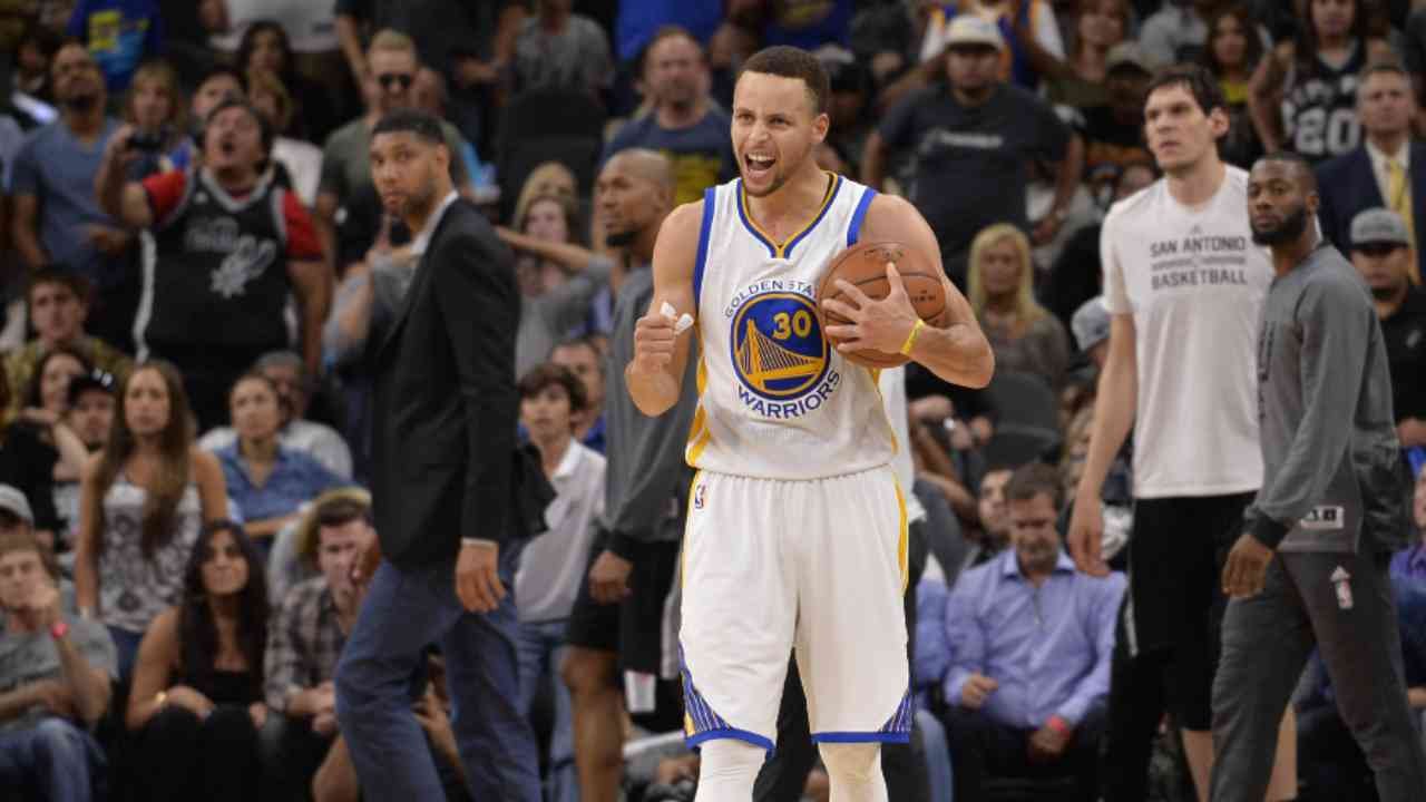 Warriors Drop Spurs, Tie NBA Wins Record