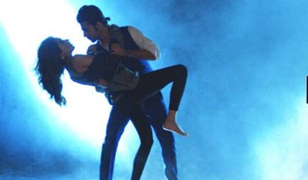 Farhan Saeed Feat Iman Ali - Koi Rokay Na Mujhay