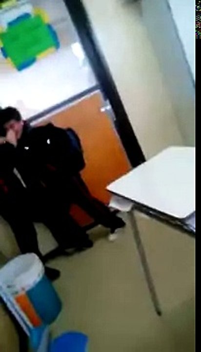 Pelea pelea! En el colé