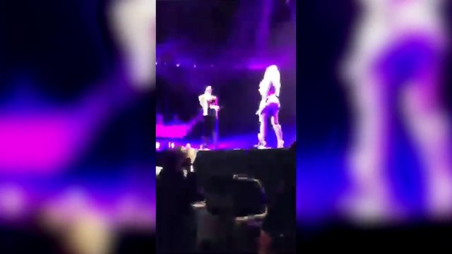 Nicki Minaj & Ariana Grande Perform Get On Your Knees & Bang Bang in Vegas