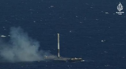 Falcon 9 roketi okyanusa dikey iniş yaptı