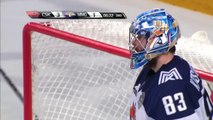 Nikita Zaytsev sends notification to Mike Babcock