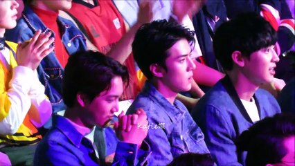 [fancam]160409 EXO Reaction on KangTa's Performance Sehun focus@16th TOP Chinese Music Awards