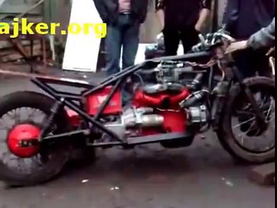 With Russian custom engine from the VAZ 2106. Мотоцикл байк ваз