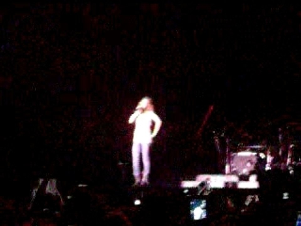 Hilary Duff concert paris