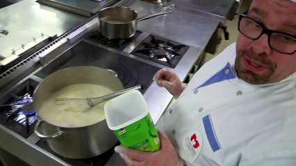 Le Monde en Face : Les casseroles de la restauration collective - La maison de retraite