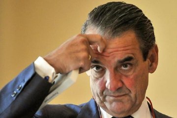 Detienen a Mario Conde acusado de blanqueo