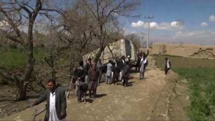 Afganistan'da Bombalı Saldırı