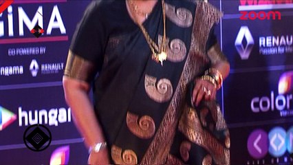 B-Town stars at a music awards night - Bollywood News - #TMT