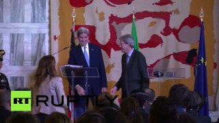 ‘You created Daesh!: Protester interrupts Kerrys presser in Rome