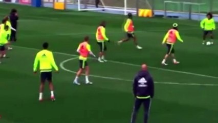 Bale'den müthiş topuk golü!