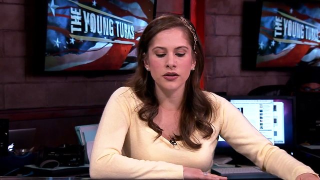 Hot Teacher Angers Parents, Kids Pulled From School