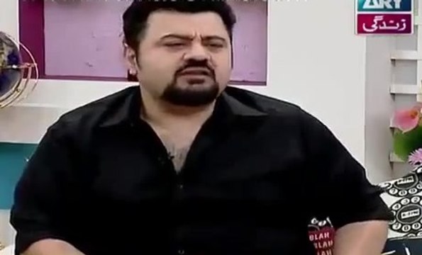 Ahmed Ali Mimics Ayesha Video 'Bright Kare Isse'