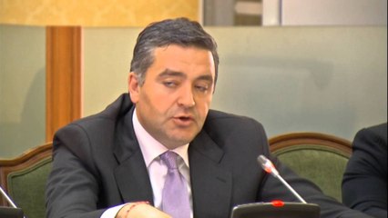 Klosi sqaron: Nuk përjashtohen nga ndihma ekonomike familjet që kanë një televizor