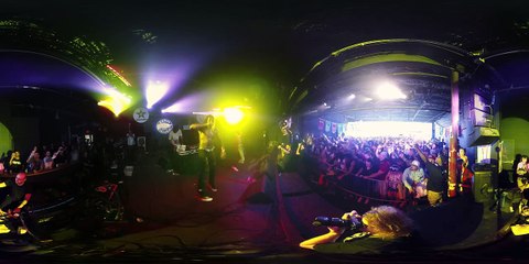 Flatbush Zombies in 360 Video - "Bath Salt"