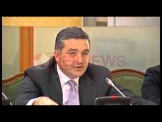 Klosi sqaron: Nuk përjashtohen nga ndihma ekonomike familjet që kanë një televizor- Ora News