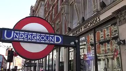 جماعة من قطر هبطوا إلى لندن تفرج شعملو لنجليز ما فهموا شي