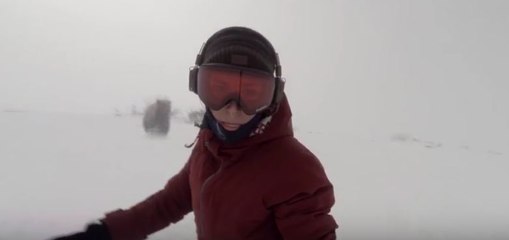 Snowboarder Girl Chased By Bear sings Rihanna Work