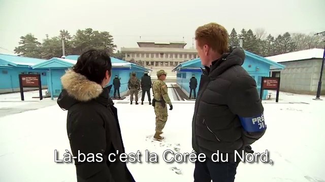 Steven Yeun et Conan O'Brien en Corée du Nord