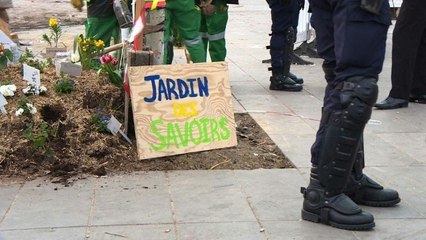 "Nuit debout": à Paris, malgré l'évacuation, le mouvement veut continuer