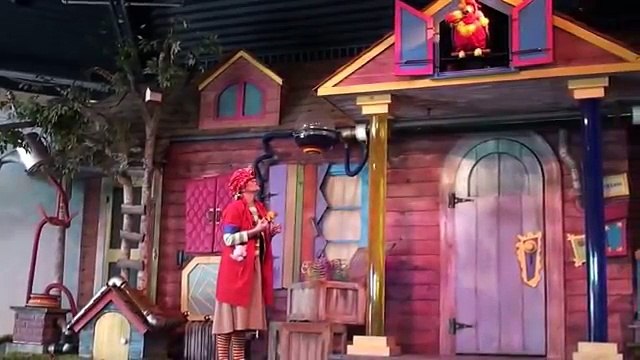 A Day in the Park With Barney FULL SHOW in HD at Universal Studios Florida 2016