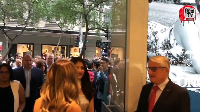 Aishwarya Rai Bachchan Arrives at Longines Showroom in Sydney, Australia 2016