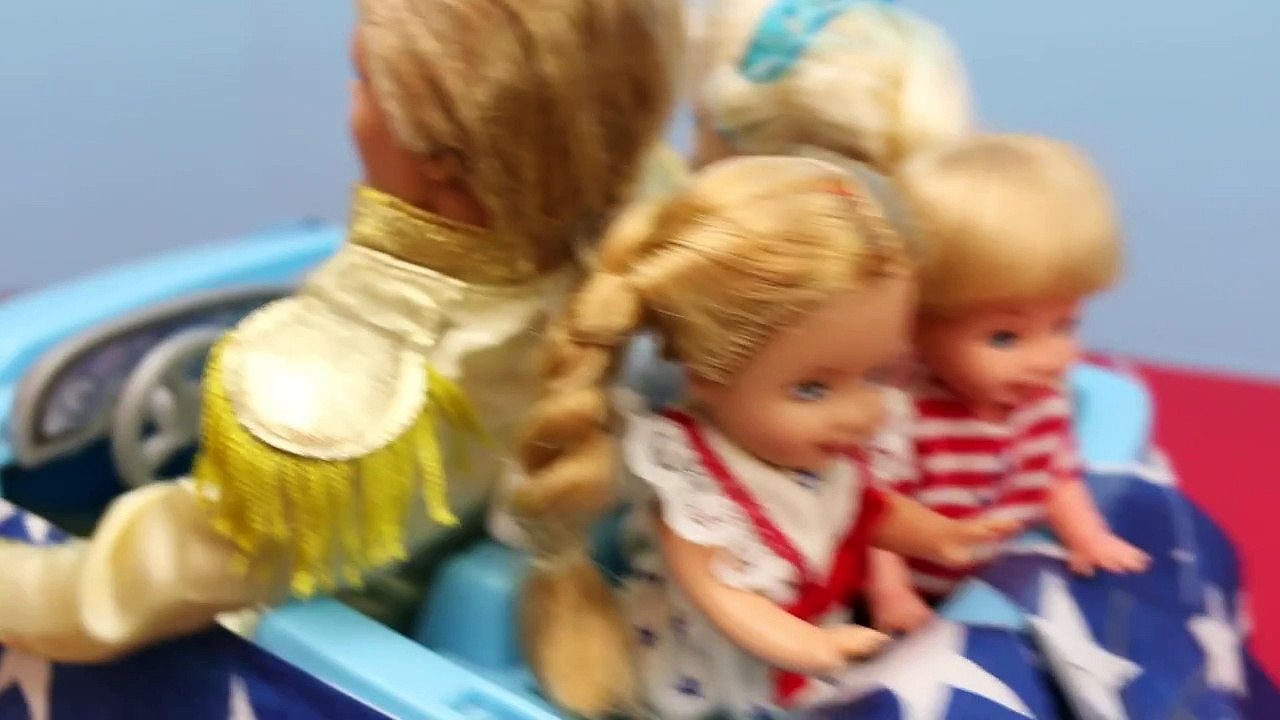 Barbie Birthday Month Surprise Daily Presents with Frozen Elsa and Kids in Advent Calendar Day 4