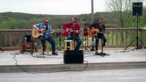 Mommas dont' let your babies grow up to be Cowboys, Headless Trio, Willie cover