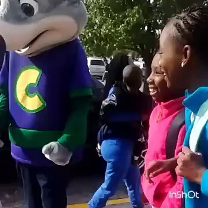 Chuck E. Cheese whip