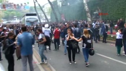 Vodafone Arena Çevresinde Biber Gazlı Müdahale