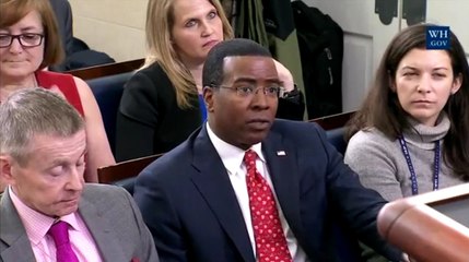 Fox News Reporter Asks Why President Obama Didn't Report Hillary's Personal Email