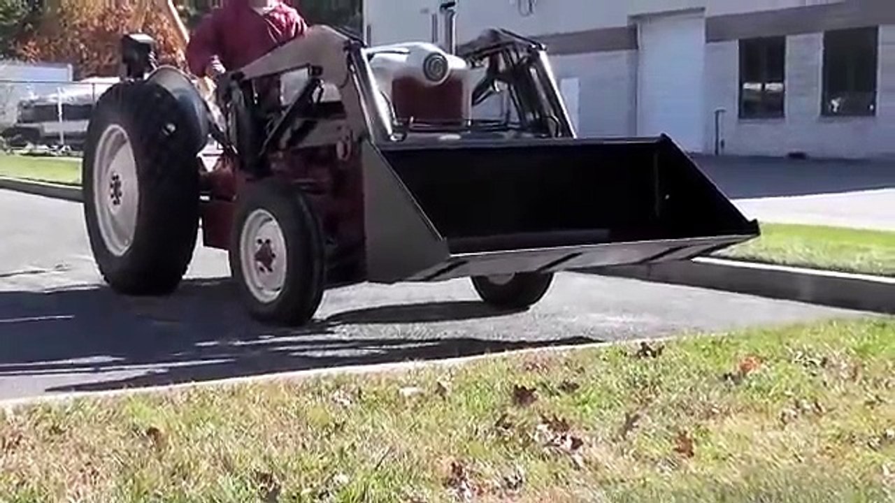 Tractor Front End Loader - Farm Tractor Loaders