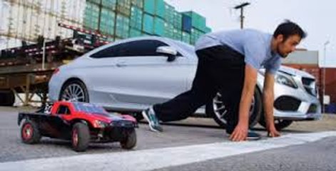 Parkour vs RC Car vs C-Class Coupe - The Ultimate Race!