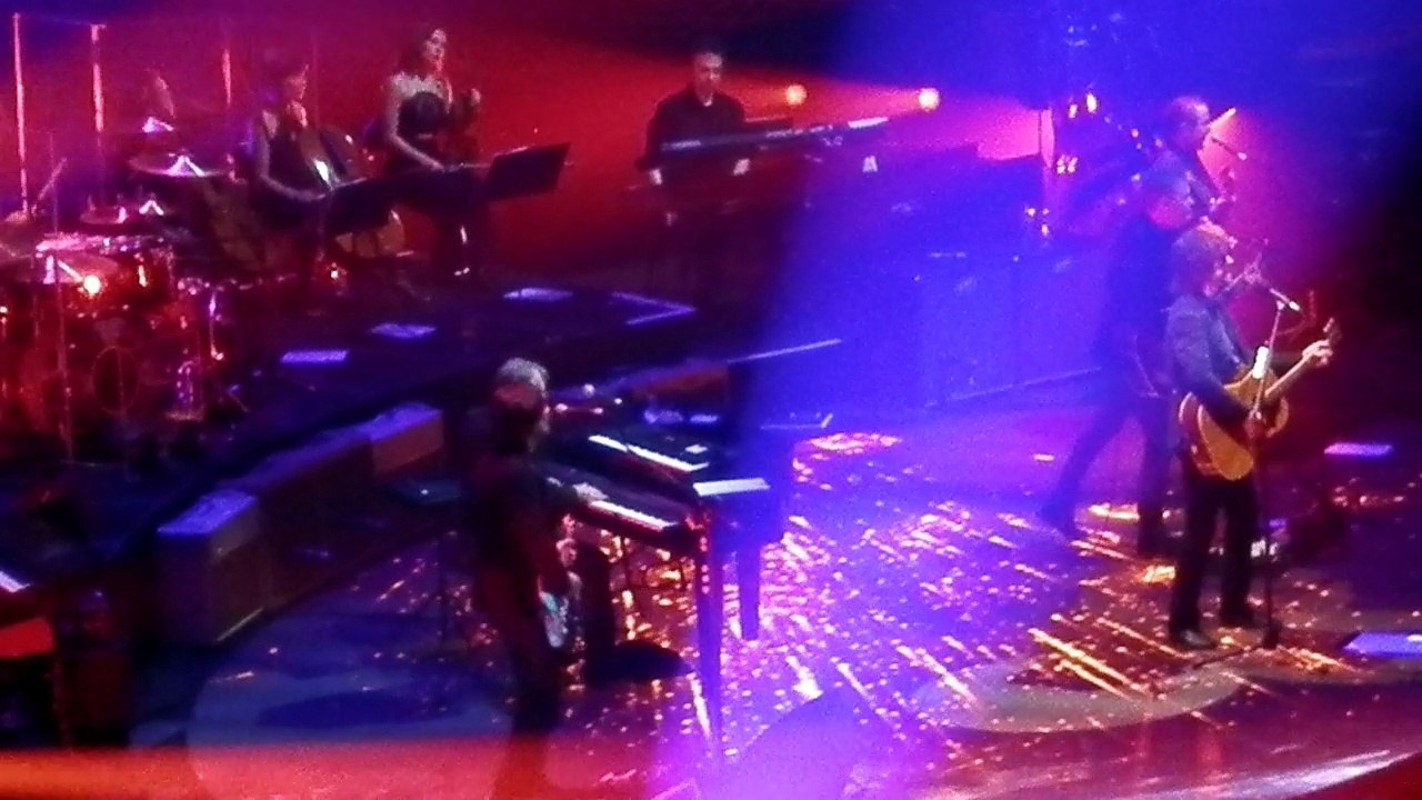 Jeff Lynne's ELO - All Over The World live Manchester Arena 10 April 2016