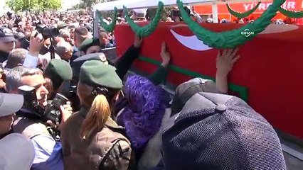 Adanalı şehidi binler uğurladı