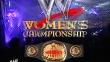 Trish Stratus vs Stacy Keibler