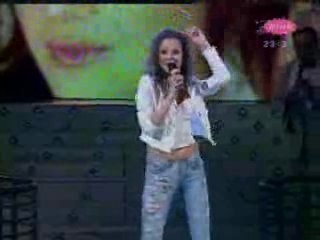 Slavica Cukteras - Ne gledaj me