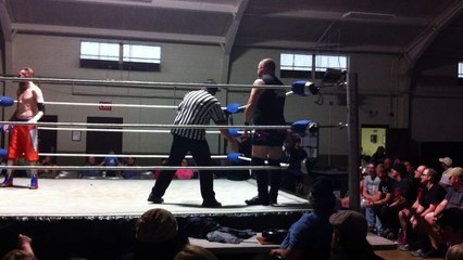 "RoboGinger" Gary Jay vs. "The Renegade" Joey Abel - Pro Wrestling EGO