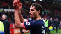 Newcastle defender Daryl Janmaat breaks two fingers by punching dressing room wall during Southampto