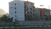 Gündüz Görüntülerlediyarbakır Hani'de Jandarma Komutanlığı Binasına Bombalı Saldırı: 1 Şehit, 27...