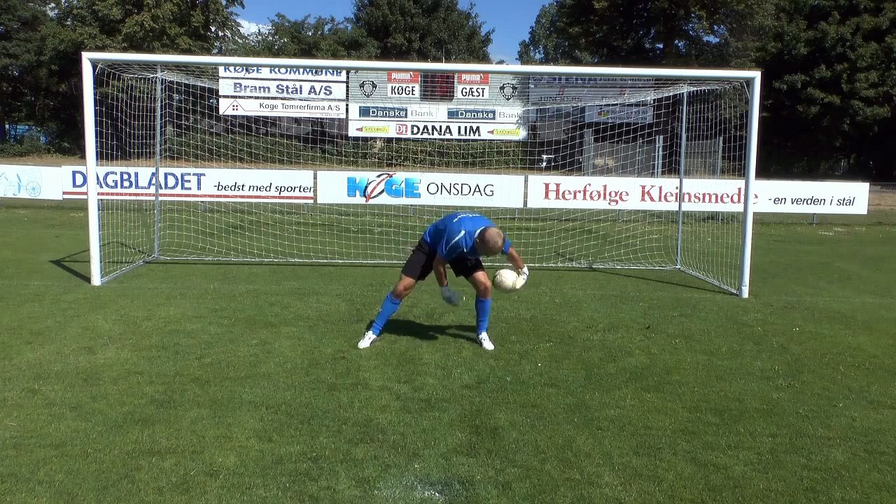 GOALKEEPER TRAINING - COORDINATION DRILL 9