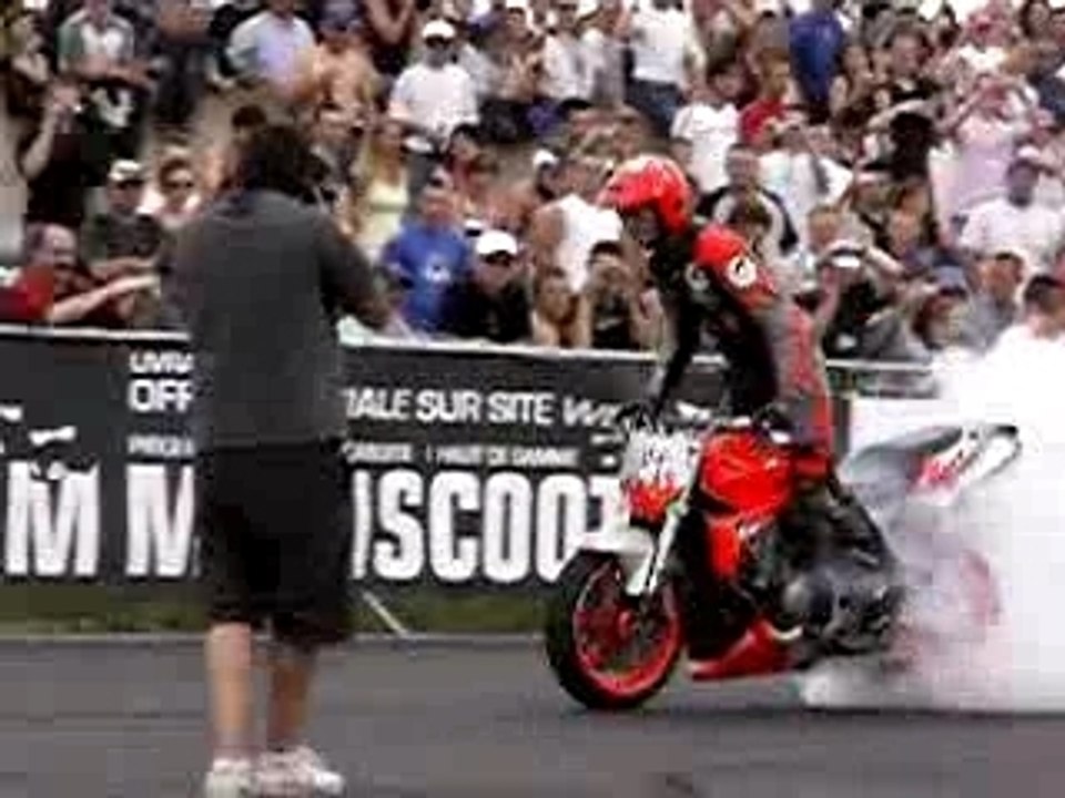 burn duke stunt bike show 2007