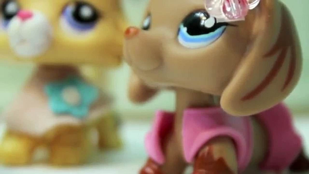 LPS: Inside Out (Season 1, Episode 2: A Warm Welcome)