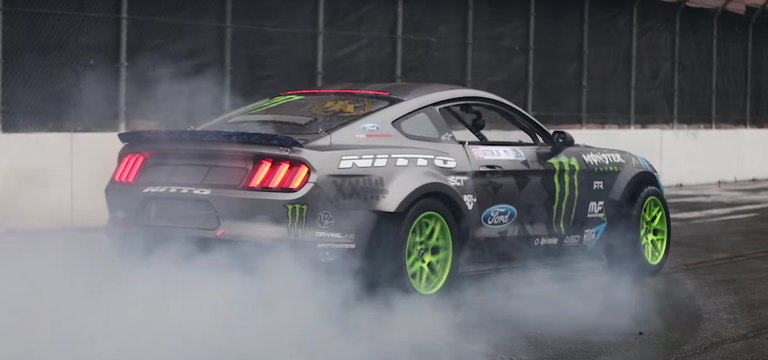Así quedó el Mustang de Vaughn Gittin en la Fórmula Drift
