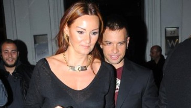 Pınar Altuğ ve Yağmur Atacan Haciz Şokunu Yeni Arabalarıyla Atlatıyor