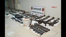 Yüksekova'dan Kırsala Kaçmaya Çalışan ve Aralarında 'Gitarcı' Teröristin Bulunduğu 13 PKK'lı...