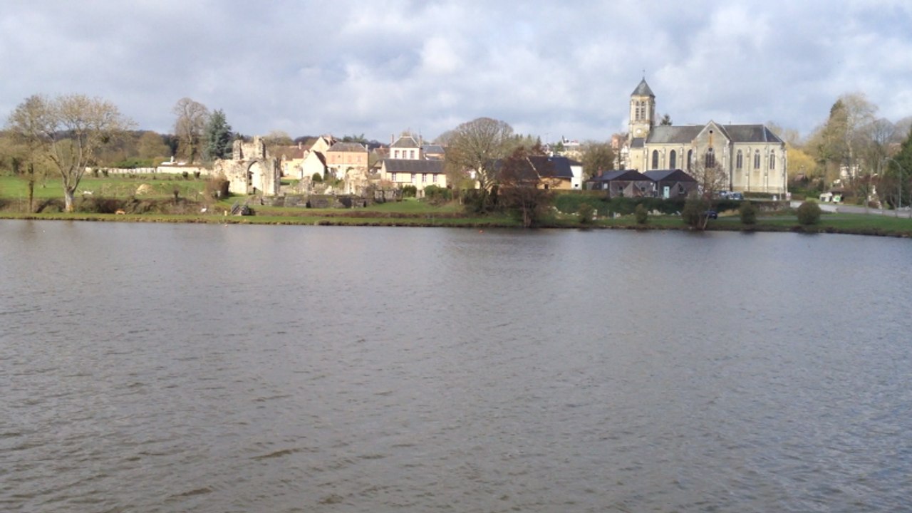 Chantier d'étude des jeunes passionnés d'archéologie