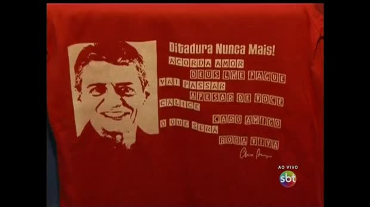 Artistas e intelectuais participam de ato contra impeachment de Dilma