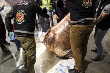 2 Metrelik İbrikten 277 Bin Adet Uyuşturucu Hap Çıktı