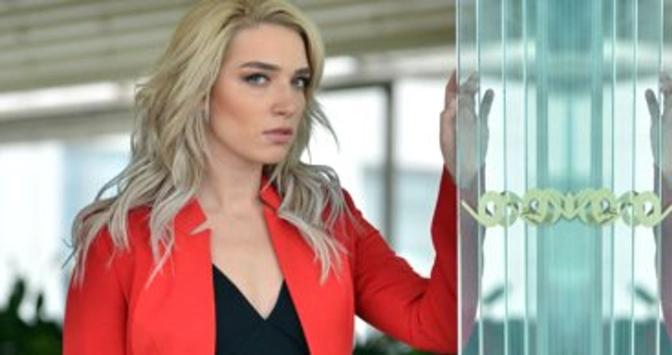 Spiker Cansu Canan Özgen: Saçlarımı Bulaşık Deterjanıyla Yıkadım